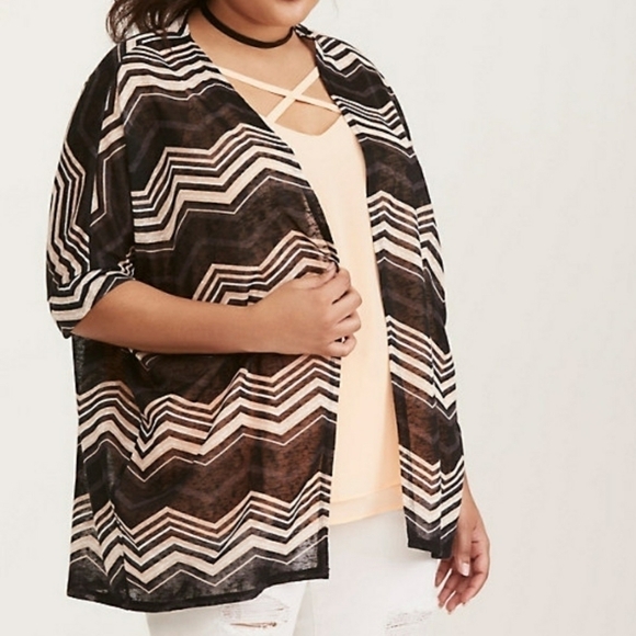 Torrid Chevron Print Hacci Knit Dolman Car… - Picture 1 of 7